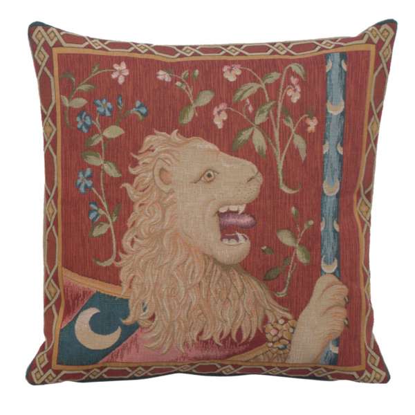 Le Lion Medieval  French Pillow Cover 